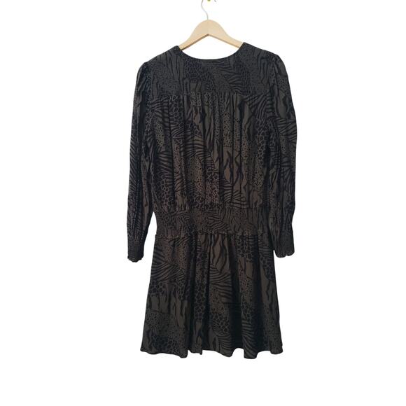 Rails Zana Animal Print Smocked Waist Mini Dress Olive Green Size Large - Picture 3 of 10